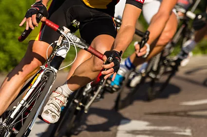 Radsportler mit mehr Energie durch KreMag Nahrungsergänzung Radsportler mit mehr Energie durch KreMag Nahrungsergänzung